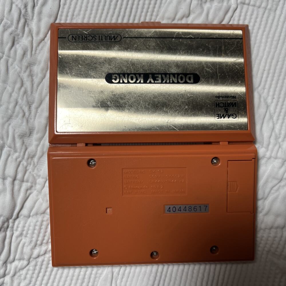 Nintendo Game & Watch Donkey Kong Model DK-52 Japan Made 1982 Not Fully Working - Picture 2 of 3